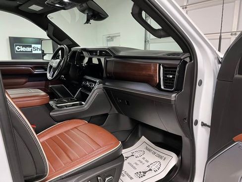 Used 2025 GMC Sierra 2500 Denali Ultimate AWD/4WD image 55