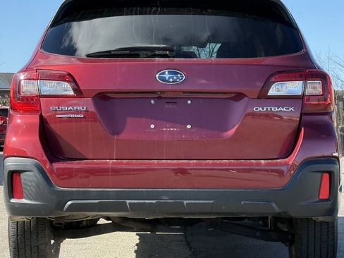 Used 2019 Subaru Outback 2.5i Premium image 4