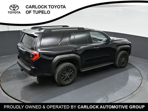 Used 2025 Toyota 4Runner SR5 AWD/4WD image 38