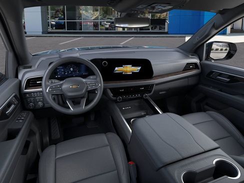 New 2026 Chevrolet Suburban LT w/ Comfort Package AWD/4WD image 15