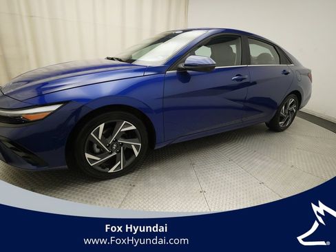 Used 2024 Hyundai Elantra Limited FWD image 1