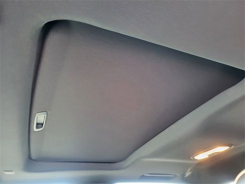 Used 2023 GMC Canyon AT4 w/ AT4 Premium Package image 17