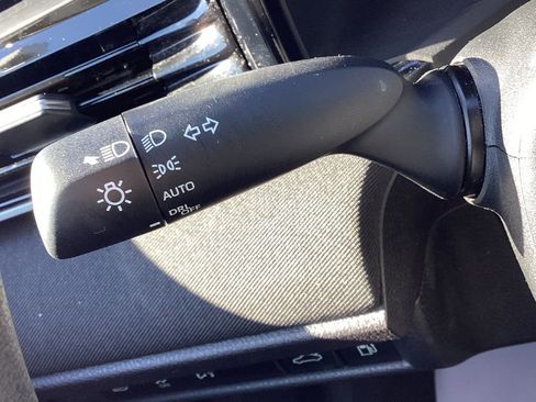 Used 2025 Toyota Camry LE image 22