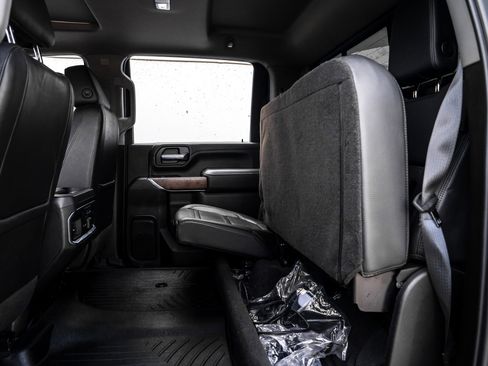 Used 2021 GMC Sierra 3500 Denali w/ Denali Black Diamond Edition image 37