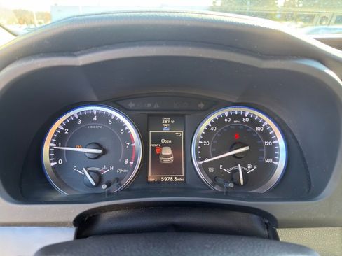 Used 2016 Toyota Highlander XLE image 21