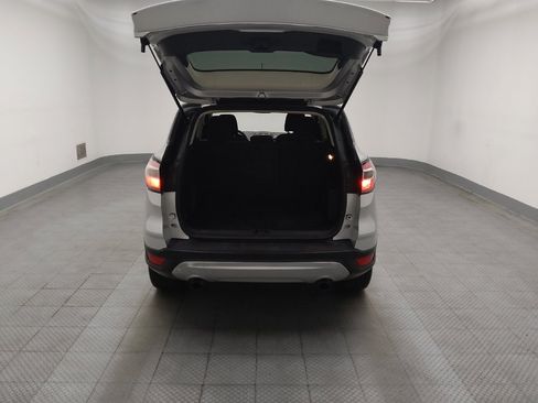Used 2017 Ford Escape SE w/ Equipment Group 201A FWD image 29