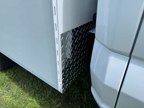 New 2026 Ford F350 XL w/ XL Chrome Package AWD/4WD image 9