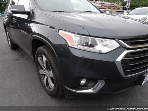Used 2019 Chevrolet Traverse LT w/ LT Premium Package AWD/4WD image 10