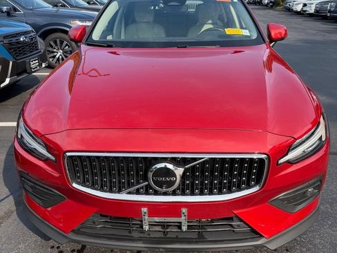 Used 2024 Volvo V60 B5 Cross Country Plus AWD/4WD image 4