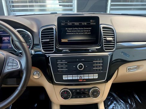 Used 2017 Mercedes-Benz GLE 350 image 7