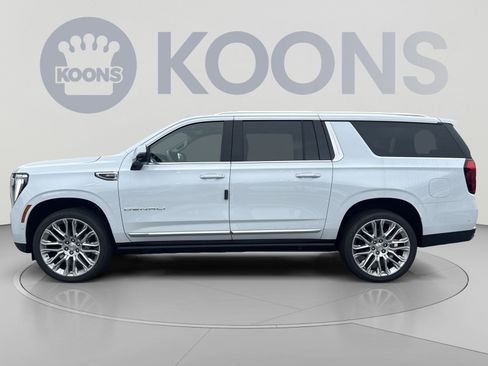 New 2026 GMC Yukon XL Denali w/ Denali Reserve Package AWD/4WD image 2