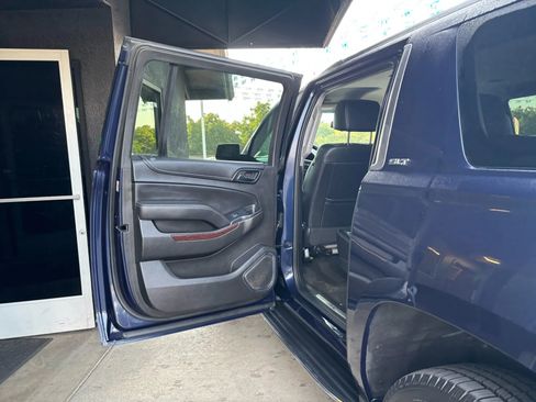 Used 2017 GMC Yukon XL SLT image 12