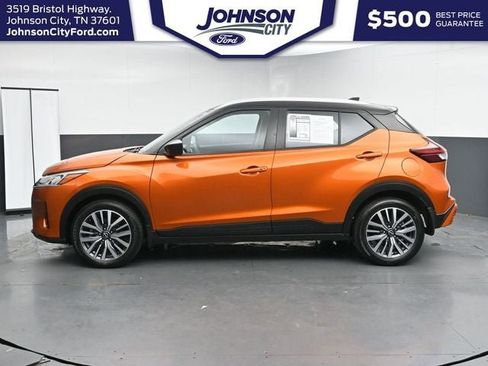 Used 2024 Nissan Kicks SV FWD image 8