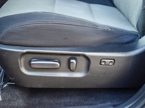 Used 2021 Toyota Tacoma TRD Sport image 21