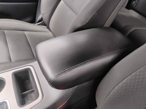 Used 2021 Jeep Grand Cherokee Laredo RWD image 52