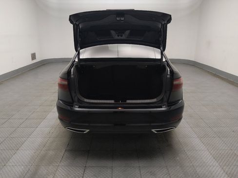 Used 2021 Volkswagen Jetta R-Line w/ R-Line Cold Weather Package FWD image 29