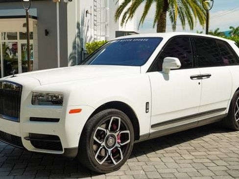 Used 2024 Rolls-Royce Cullinan image 40