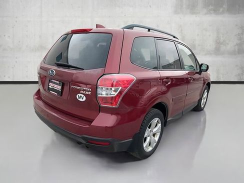 Used 2016 Subaru Forester 2.5i Premium w/ All-Weather Package image 5