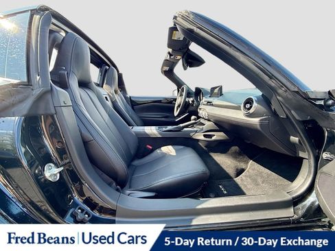 Used 2025 MAZDA MX-5 Miata RF Grand Touring RWD image 27