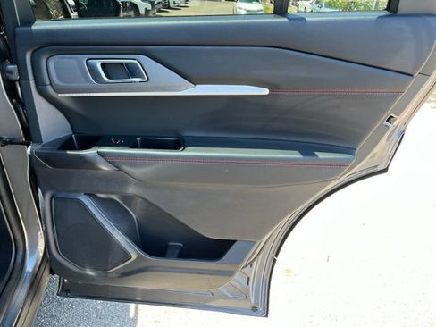 Used 2025 Ford Explorer ST-Line w/ Premium Package RWD image 15