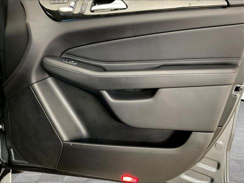Certified 2019 Mercedes-Benz GLS 450 4MATIC image 29