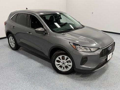 Certified 2024 Ford Escape Active AWD/4WD image 38