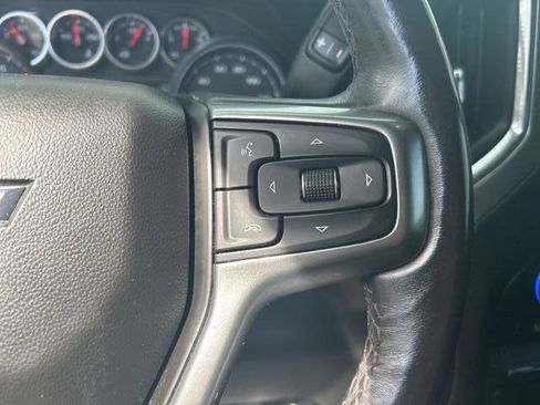 Used 2021 Chevrolet Silverado 1500 LT AWD/4WD image 18