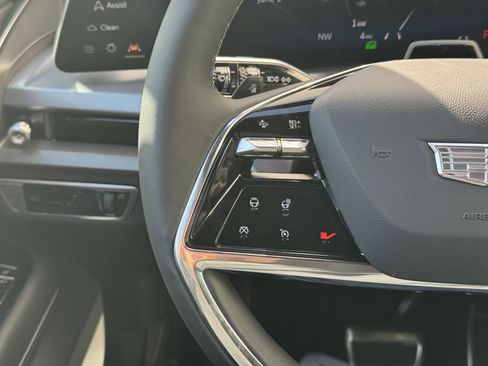 New 2026 Cadillac Vistiq Luxury image 19