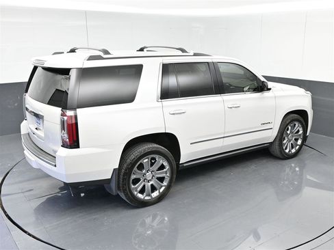 Used 2017 GMC Yukon Denali w/ Open Road Package AWD/4WD image 13
