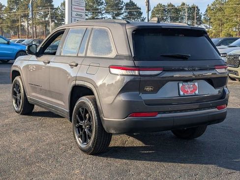 New 2026 Jeep Grand Cherokee Altitude RWD image 5