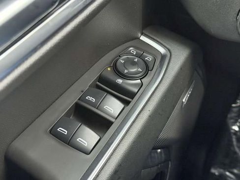 Used 2025 Chevrolet Silverado 1500 LT Trail Boss w/ Convenience Package II image 19