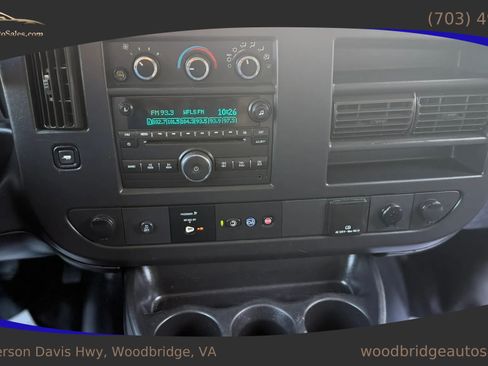 Used 2019 Chevrolet Express 2500 w/ Communications Package RWD image 19