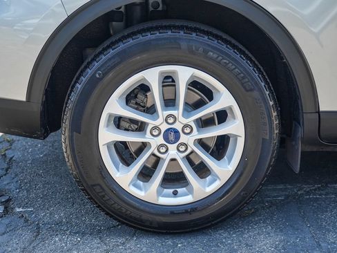 Certified 2021 Ford Escape SE FWD image 13