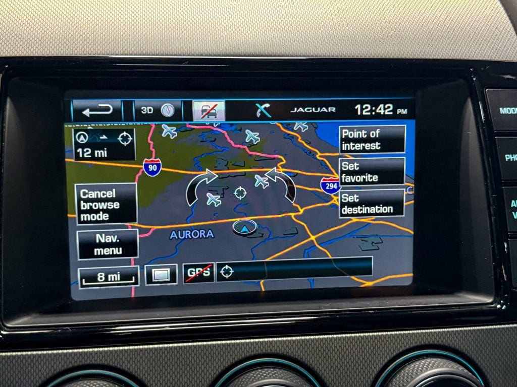Used 2015 Jaguar F-TYPE R RWD image 23