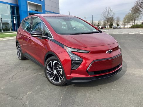 Used 2022 Chevrolet Bolt LT image 7