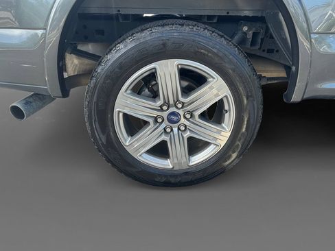Used 2019 Ford F150 XLT w/ Equipment Group 302A Luxury AWD/4WD image 10