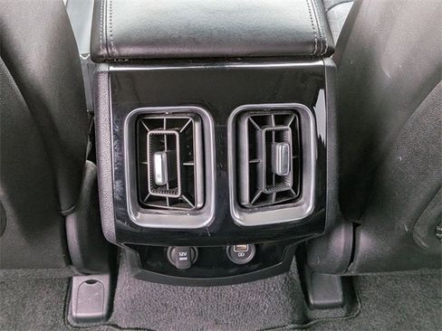 Used 2023 Kia Sorento SX image 31