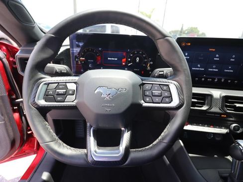 Used 2024 Ford Mustang Coupe RWD image 17