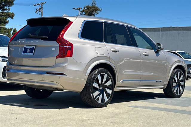 Certified 2024 Volvo XC90 T8 Ultimate w/ Protection Package Premier AWD/4WD image 3