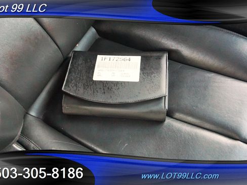 Used 2001 Mercedes-Benz CLK 55 AMG Coupe image 33