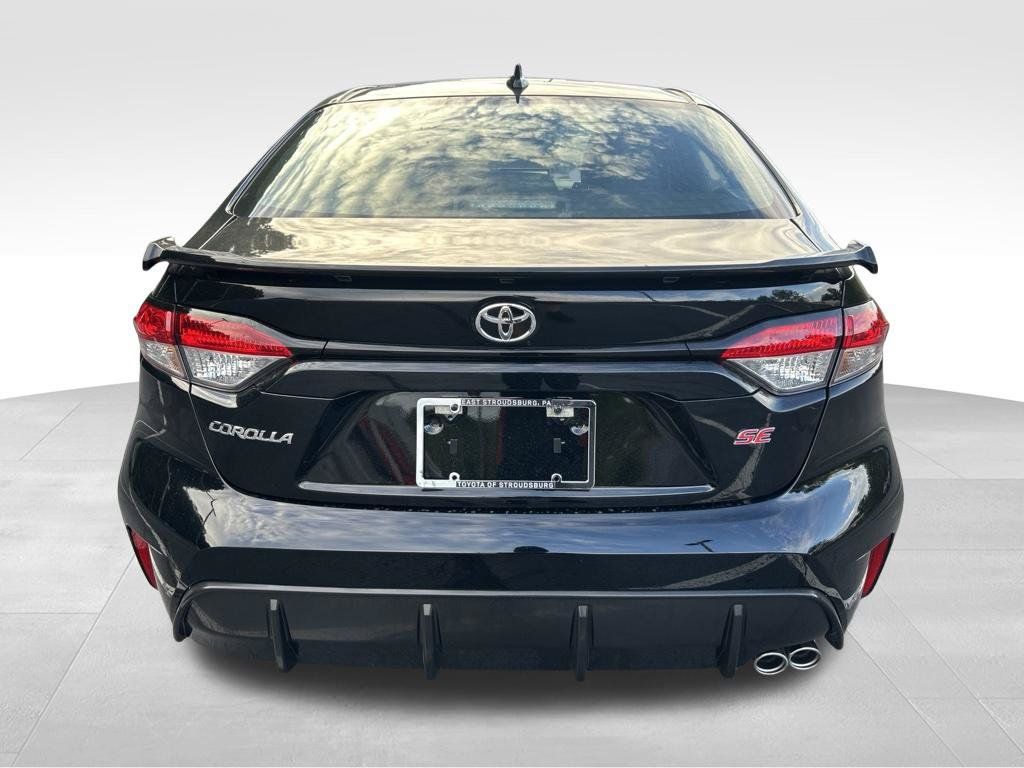 New 2026 Toyota Corolla SE w/ SE Package FWD image 4
