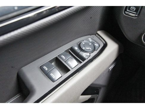 Used 2025 Chevrolet Silverado 1500 ZR2 w/ Technology Package AWD/4WD image 21