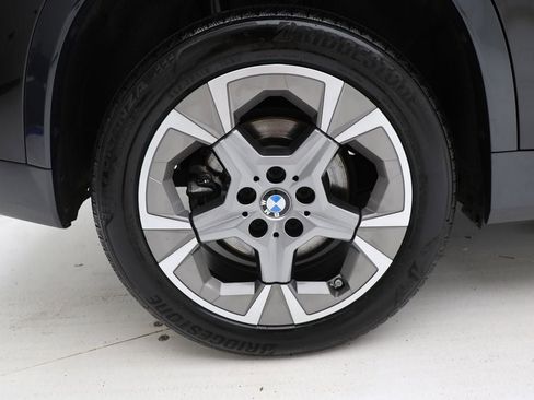 Used 2025 BMW X1 xDrive28i AWD/4WD image 9