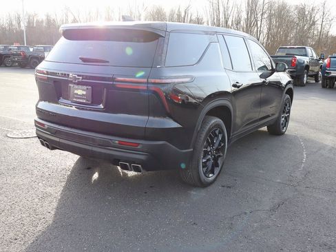 Used 2024 Chevrolet Traverse LS w/ Midnight/Sport Edition image 33