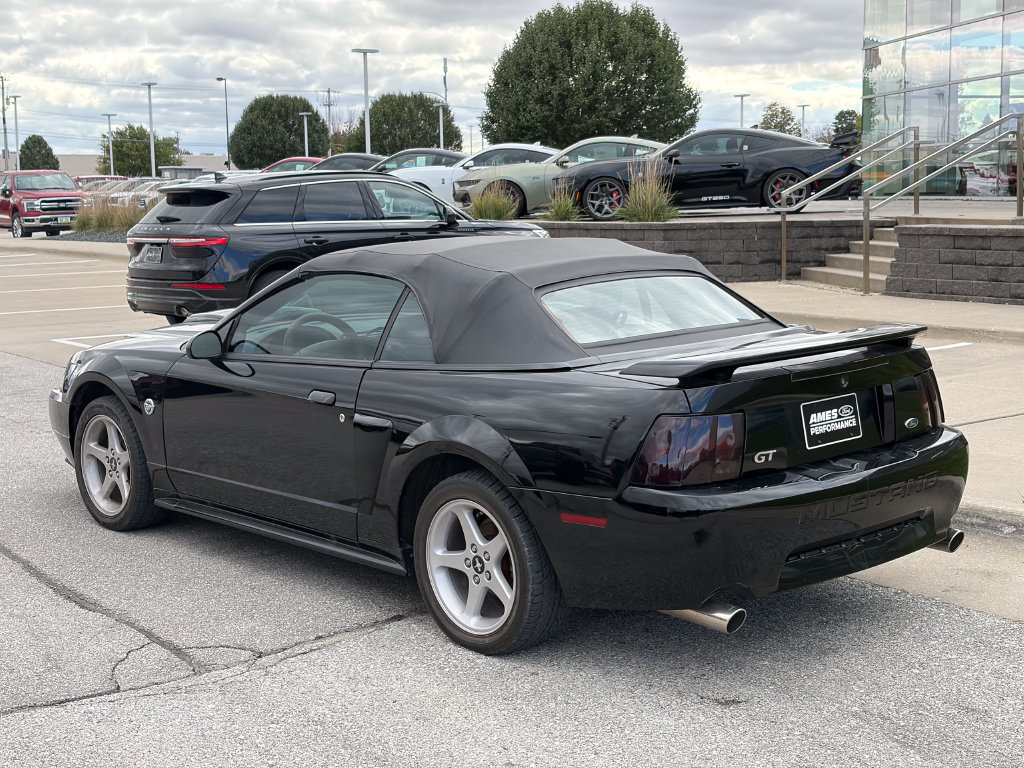 Used 2004 Ford Mustang GT RWD image 4