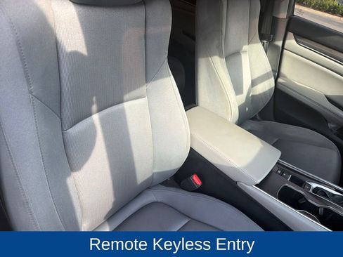 Used 2019 Honda Accord LX image 13