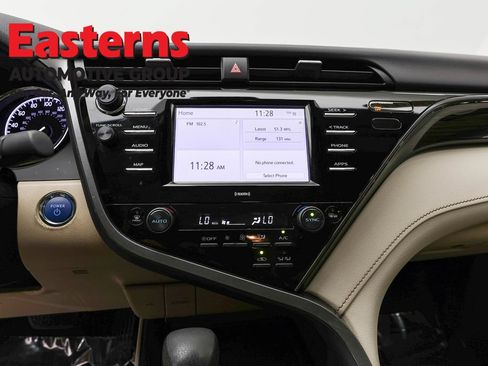 Used 2020 Toyota Camry LE w/ Fleet Convenience Package FWD image 11