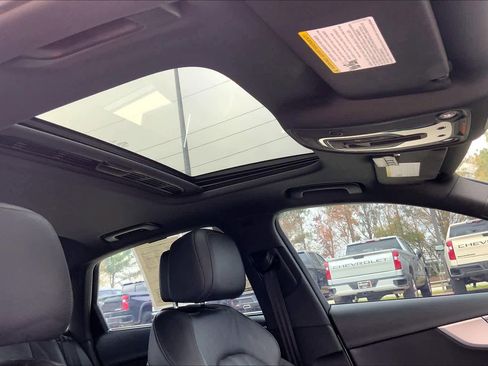 Used 2017 Audi A4 2.0T Prestige image 13