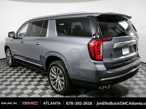 Used 2021 GMC Yukon XL Denali w/ Denali Premium Package image 3