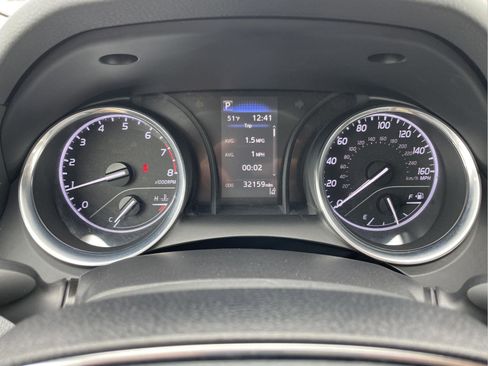 Used 2020 Toyota Camry LE image 12